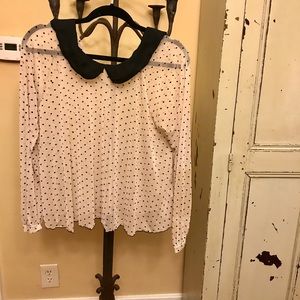 Collard polkadot mesh blouse